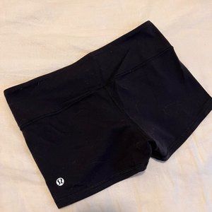 Lululemon Booty Shorts Black size 8
